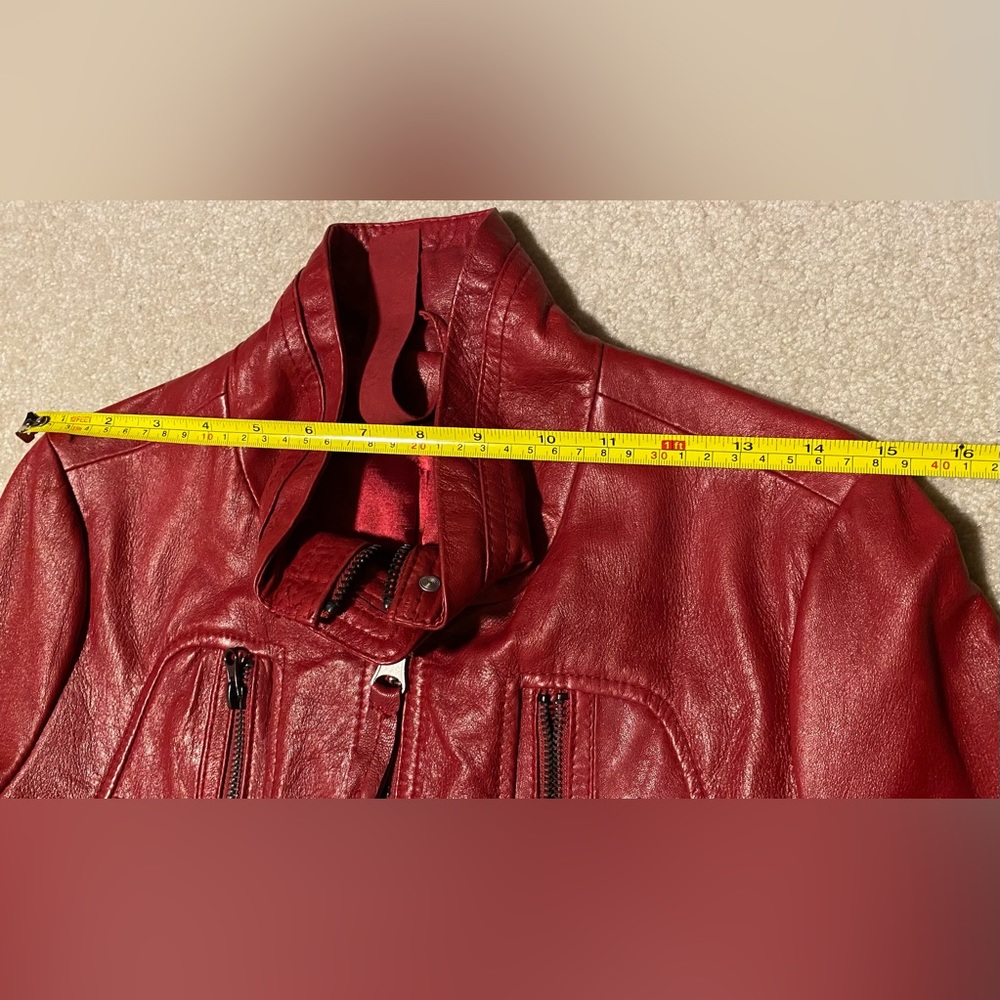 Leather jacket - Picture 8 of 9